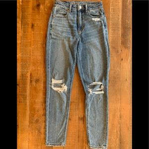 AMERICAN EAGLE Mom Jean, Comfort Stretch Waistband, Size 00 Regular